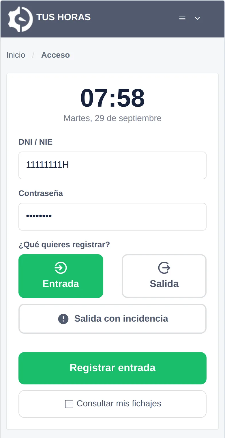Pantalla de fichaje de Tus Horas en el móvil: reloj, DNI, contraseña y botones de entrada y salida